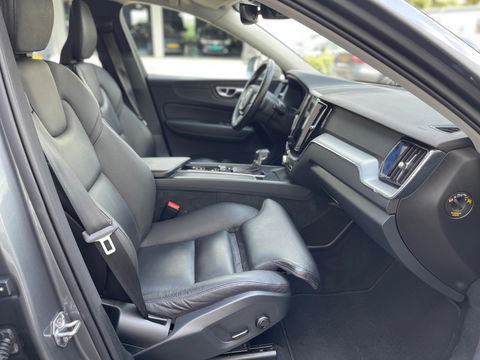 Volvo XC60 2.0 D4 190PK MOMENTUM-PRO 360'"CAMERA LEER NAVI LED XENON
