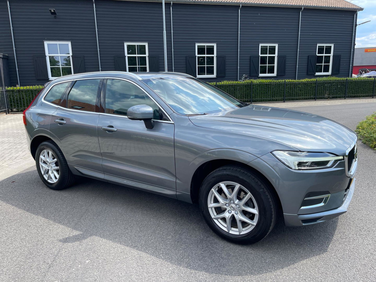 Volvo XC60 2.0 D4 190PK MOMENTUM-PRO 360'"CAMERA LEER NAVI LED XENON