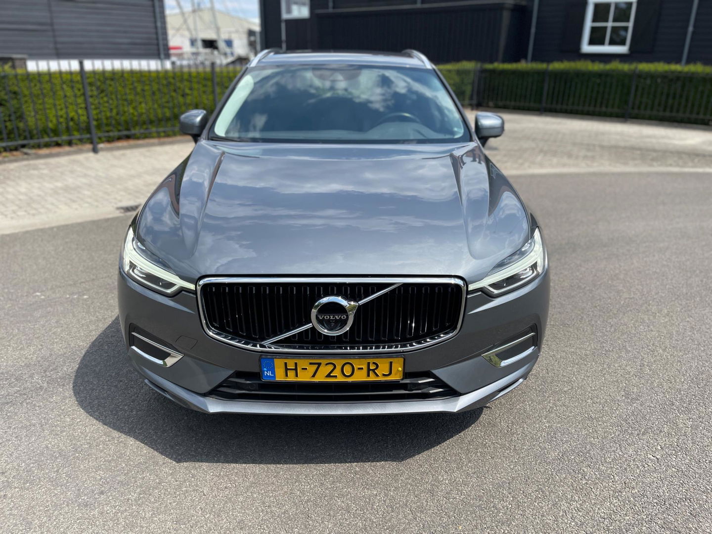 Volvo XC60 2.0 D4 190PK MOMENTUM-PRO 360'"CAMERA LEER NAVI LED XENON