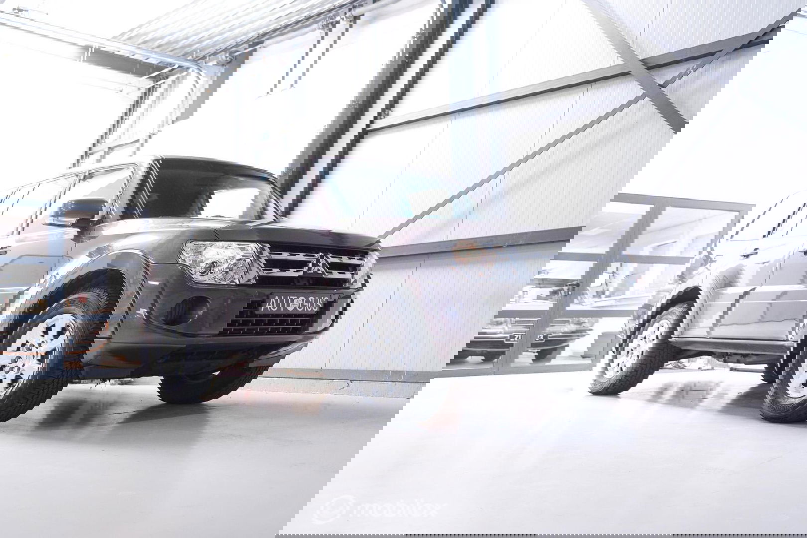 Mitsubishi Pajero 3.2 DI-D Instyle | Grijskenteken | top onderhouden | trekhaak | harde auto | Marge | incl interieur |