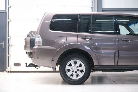 Mitsubishi Pajero 3.2 DI-D Instyle | Grijskenteken | top onderhouden | trekhaak | harde auto | Marge | incl interieur |
