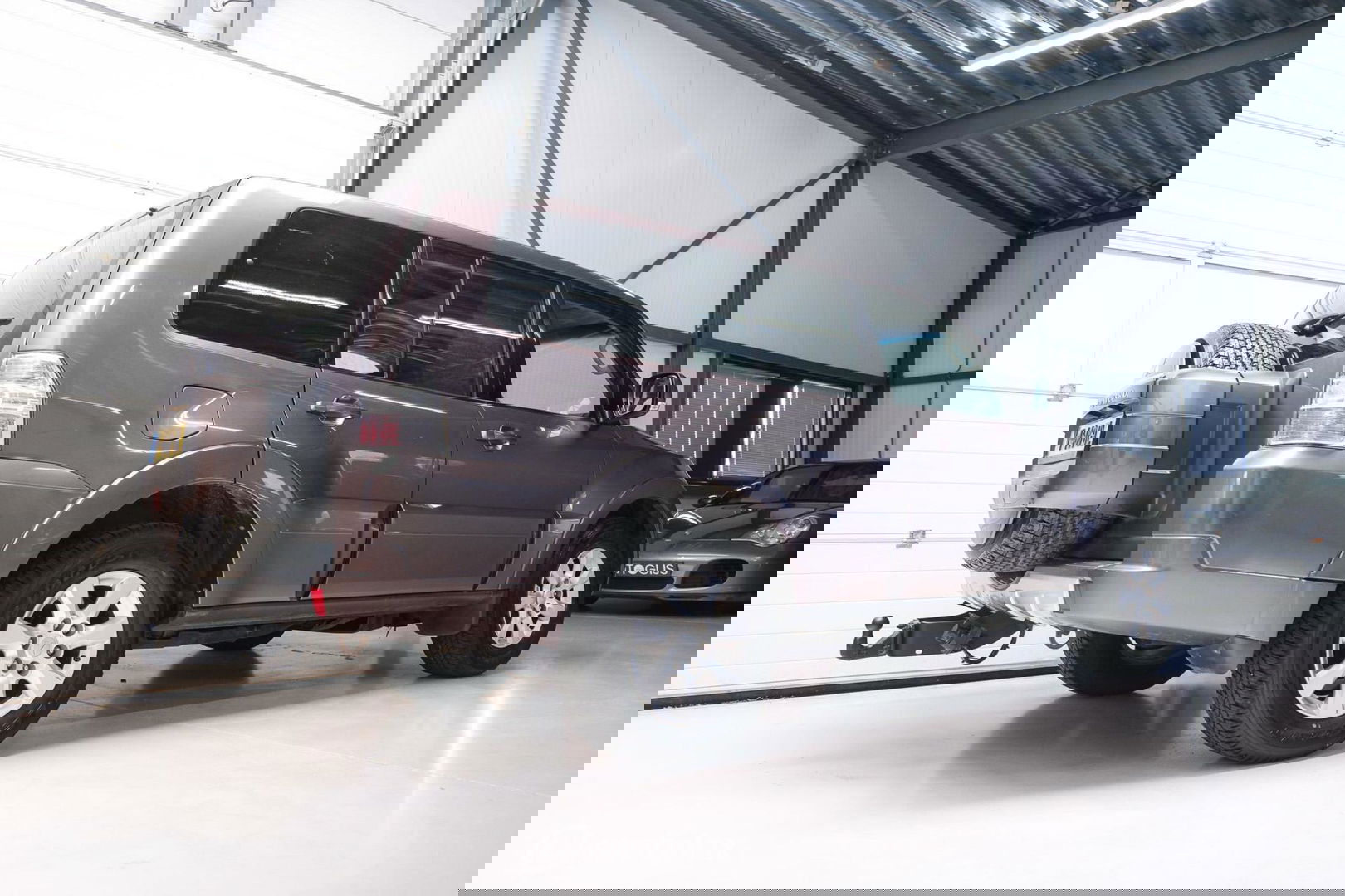 Mitsubishi Pajero 3.2 DI-D Instyle | Grijskenteken | top onderhouden | trekhaak | harde auto | Marge | incl interieur |