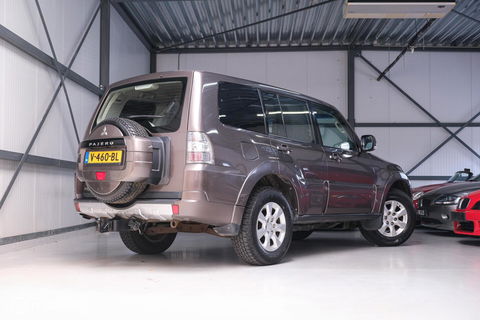 Mitsubishi Pajero 3.2 DI-D Instyle | Grijskenteken | top onderhouden | trekhaak | harde auto | Marge | incl interieur |