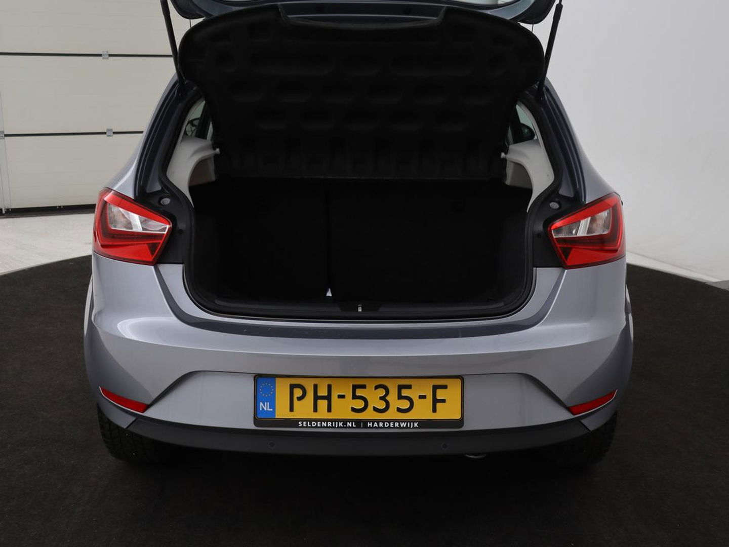 SEAT Ibiza 1.0 TSI Style Connect | Carplay | Cruise control | Airco | Navigatie | Bluetooth | LED | Parkeerhulp