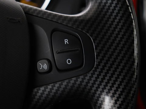Renault Captur 0.9 TCe Helly Hansen | 1e eigenaar | Stoelverwarming | Trekhaak | Camera | Navigatie | Keyless | Climate control | Cruise control | LED