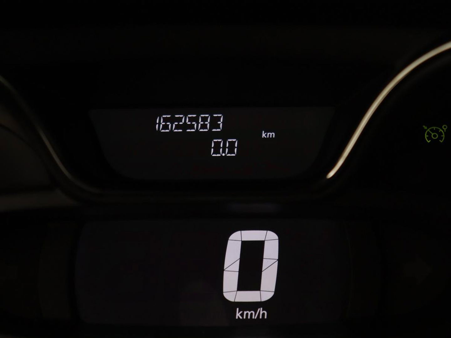 Renault Captur 0.9 TCe Helly Hansen | 1e eigenaar | Stoelverwarming | Trekhaak | Camera | Navigatie | Keyless | Climate control | Cruise control | LED