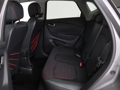 Renault Captur 0.9 TCe Helly Hansen | 1e eigenaar | Stoelverwarming | Trekhaak | Camera | Navigatie | Keyless | Climate control | Cruise control | LED