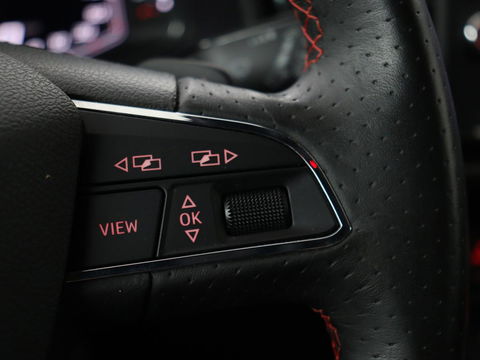 SEAT Leon 1.5 TSI FR Ultimate Edition Black | Panoramadak | Stoelverwarming | Beats Audio | Virual Cockpit | Adaptive cruise | Full LED | Leder/Alcantara | Keyless | Navigatie | Sfeerverlichting