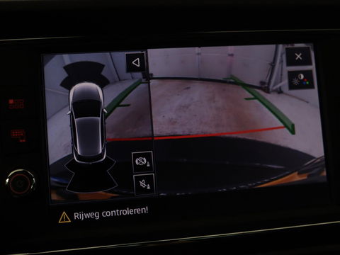 SEAT Leon 1.5 TSI FR Ultimate Edition Black | Panoramadak | Stoelverwarming | Beats Audio | Virual Cockpit | Adaptive cruise | Full LED | Leder/Alcantara | Keyless | Navigatie | Sfeerverlichting