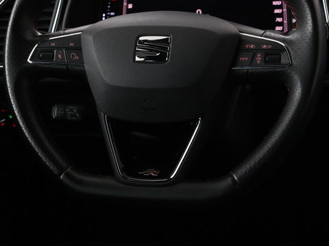 SEAT Leon 1.5 TSI FR Ultimate Edition Black | Panoramadak | Stoelverwarming | Beats Audio | Virual Cockpit | Adaptive cruise | Full LED | Leder/Alcantara | Keyless | Navigatie | Sfeerverlichting