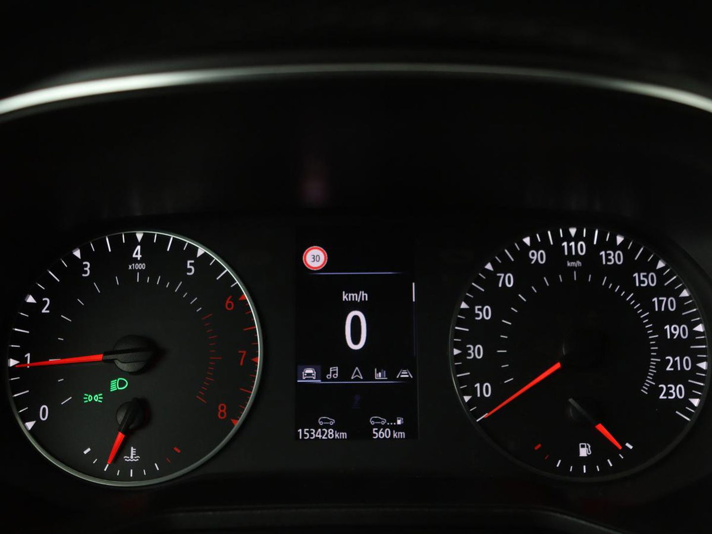 Renault Clio 1.0 TCe R.S. Line | Trekhaak | Full LED | Carplay | Keyless | Navigatie | Parkeerhulp | Airco | Cruise control | Bluetooth