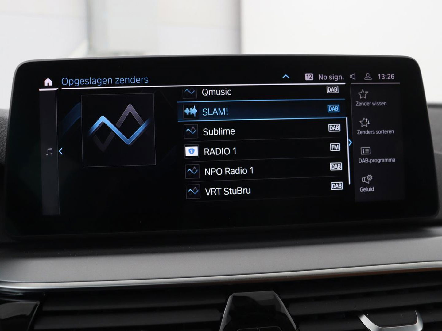 BMW 5 Serie 530e Business Edition Plus | Laser LED | Head-Up | Leder | Stoelverwarming | Trekhaak | Camera | Park Assist | Carplay | Navigatie | Memory | Live Cockpit