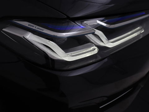 BMW 5 Serie 530e Business Edition Plus | Laser LED | Head-Up | Leder | Stoelverwarming | Trekhaak | Camera | Park Assist | Carplay | Navigatie | Memory | Live Cockpit