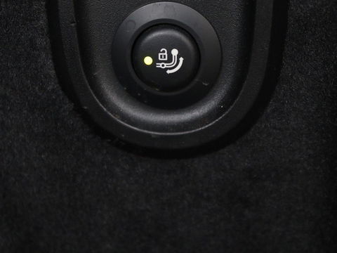 BMW 5 Serie 530e Business Edition Plus | Laser LED | Head-Up | Leder | Stoelverwarming | Trekhaak | Camera | Park Assist | Carplay | Navigatie | Memory | Live Cockpit