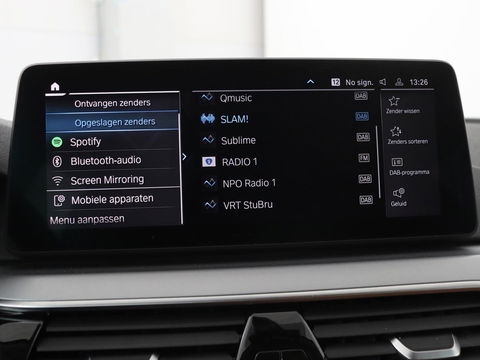 BMW 5 Serie 530e Business Edition Plus | Laser LED | Head-Up | Leder | Stoelverwarming | Trekhaak | Camera | Park Assist | Carplay | Navigatie | Memory | Live Cockpit