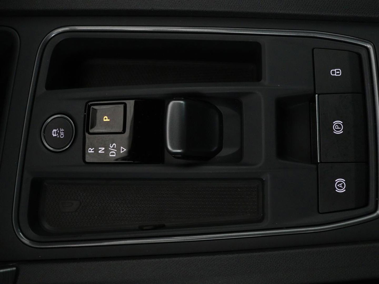 CUPRA Formentor 1.4 e-Hybrid VZ Performance | 245 PK | Stoel & stuurverwarming | Adaptive cruise | Camera | Carplay | Sfeerverlichting | Keyless | Navigatie | Sportstoelen | Full LED | PHEV