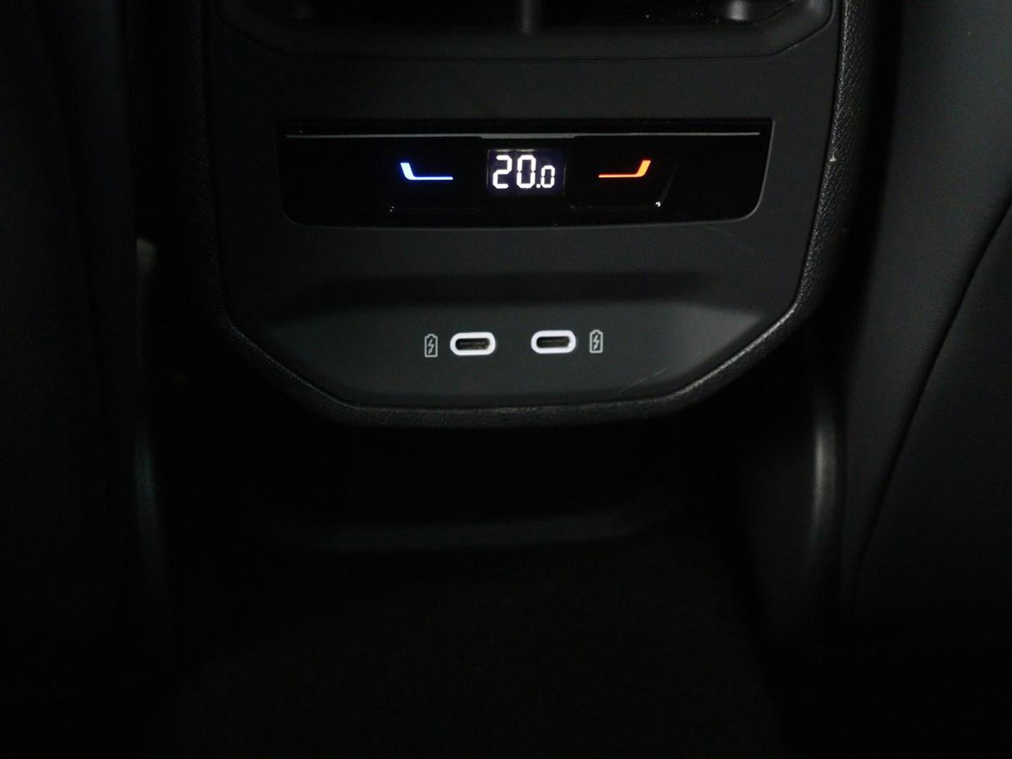 CUPRA Formentor 1.4 e-Hybrid VZ Performance | 245 PK | Stoel & stuurverwarming | Adaptive cruise | Camera | Carplay | Sfeerverlichting | Keyless | Navigatie | Sportstoelen | Full LED | PHEV