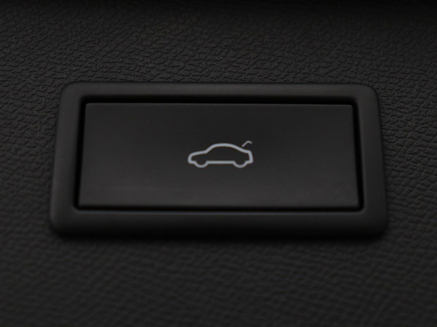 CUPRA Formentor 1.4 e-Hybrid VZ Performance | 245 PK | Stoel & stuurverwarming | Adaptive cruise | Camera | Carplay | Sfeerverlichting | Keyless | Navigatie | Sportstoelen | Full LED | PHEV