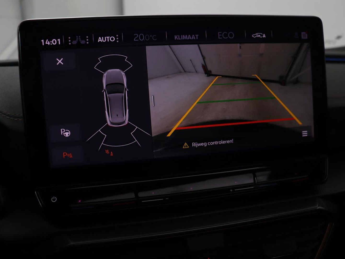 CUPRA Formentor 1.4 e-Hybrid VZ Performance | 245 PK | Stoel & stuurverwarming | Adaptive cruise | Camera | Carplay | Sfeerverlichting | Keyless | Navigatie | Sportstoelen | Full LED | PHEV