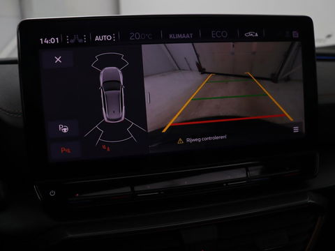 CUPRA Formentor 1.4 e-Hybrid VZ Performance | 245 PK | Stoel & stuurverwarming | Adaptive cruise | Camera | Carplay | Sfeerverlichting | Keyless | Navigatie | Sportstoelen | Full LED | PHEV