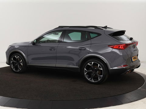 CUPRA Formentor 1.4 e-Hybrid VZ Performance | 245 PK | Stoel & stuurverwarming | Adaptive cruise | Camera | Carplay | Sfeerverlichting | Keyless | Navigatie | Sportstoelen | Full LED | PHEV