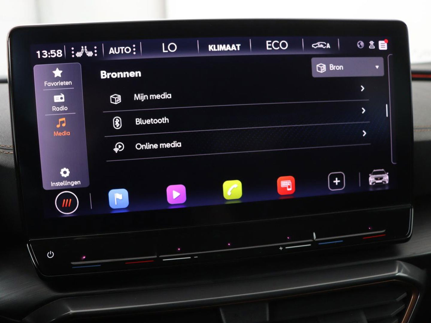 CUPRA Formentor 1.4 e-Hybrid VZ Performance | 245 PK | Stoel & stuurverwarming | Adaptive cruise | Camera | Carplay | Sfeerverlichting | Keyless | Navigatie | Sportstoelen | Full LED | PHEV