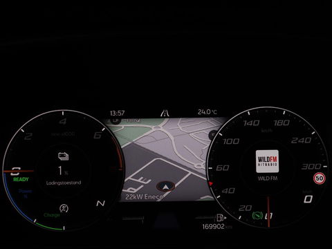 CUPRA Formentor 1.4 e-Hybrid VZ Performance | 245 PK | Stoel & stuurverwarming | Adaptive cruise | Camera | Carplay | Sfeerverlichting | Keyless | Navigatie | Sportstoelen | Full LED | PHEV