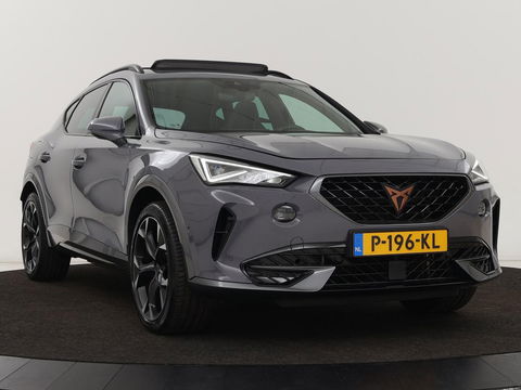 CUPRA Formentor 1.4 e-Hybrid VZ Performance | 245 PK | Stoel & stuurverwarming | Adaptive cruise | Camera | Carplay | Sfeerverlichting | Keyless | Navigatie | Sportstoelen | Full LED | PHEV