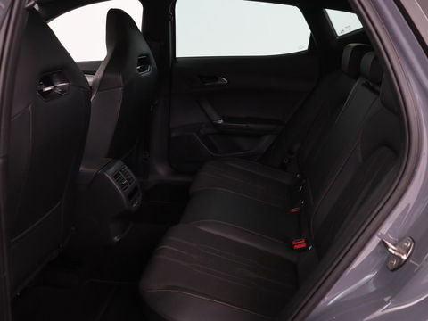 CUPRA Formentor 1.4 e-Hybrid VZ Performance | 245 PK | Stoel & stuurverwarming | Adaptive cruise | Camera | Carplay | Sfeerverlichting | Keyless | Navigatie | Sportstoelen | Full LED | PHEV
