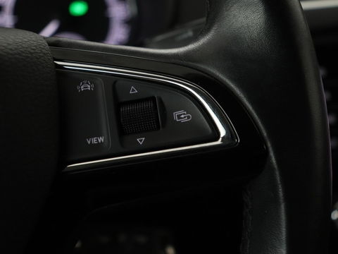 Škoda Octavia 1.5 TSI Business Edition | Stoelverwarming | Trekhaak | Carplay | Parkeerhulp | Navigatie | Verwarmde voorruit | Climate control | Cruise control