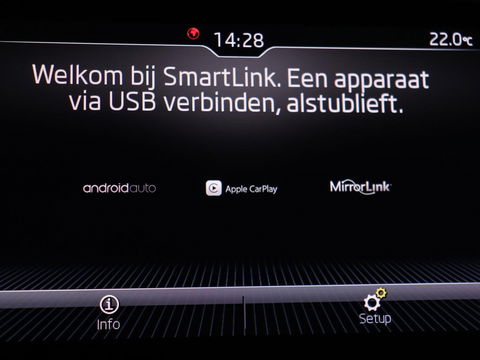 Škoda Octavia 1.5 TSI Business Edition | Stoelverwarming | Trekhaak | Carplay | Parkeerhulp | Navigatie | Verwarmde voorruit | Climate control | Cruise control