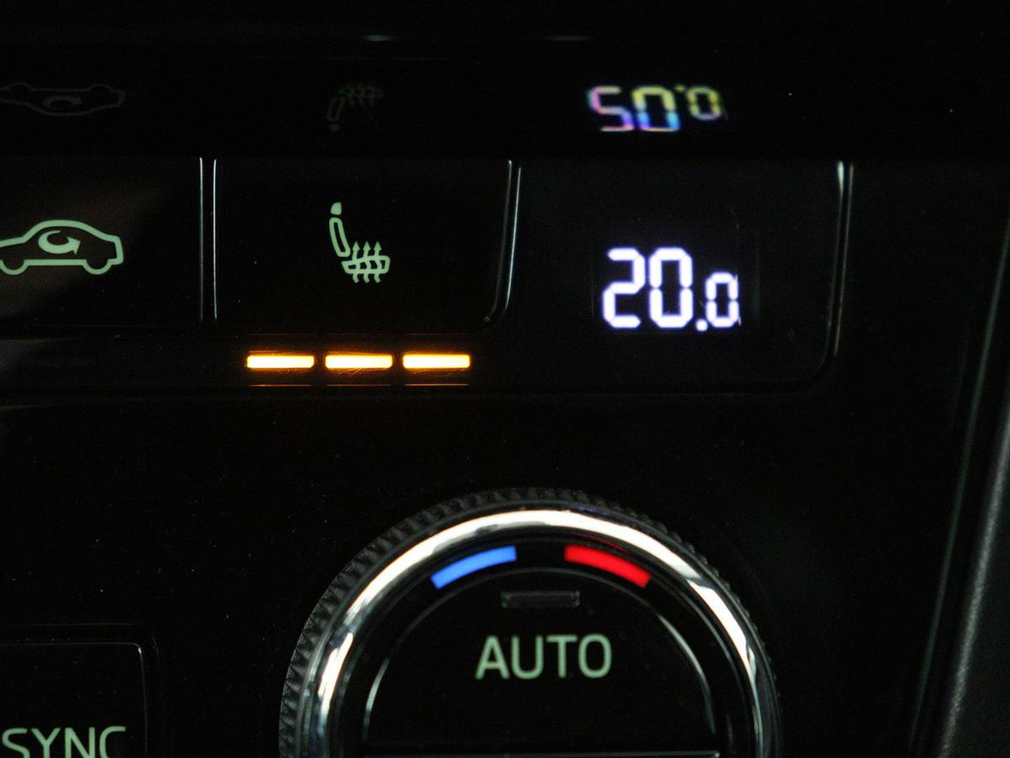 Škoda Octavia 1.5 TSI Business Edition | Stoelverwarming | Trekhaak | Carplay | Parkeerhulp | Navigatie | Verwarmde voorruit | Climate control | Cruise control