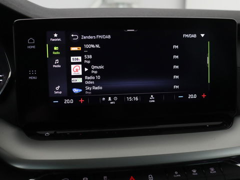 Škoda Octavia 1.0 e-TSI Business Edition | Trekhaak | Camera | Sfeerverlichting | Carplay | Navigatie | Side Assist | Climate control | Digital Cockpit | Full LED