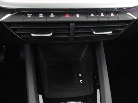 Škoda Octavia 1.0 e-TSI Business Edition | Trekhaak | Camera | Sfeerverlichting | Carplay | Navigatie | Side Assist | Climate control | Digital Cockpit | Full LED