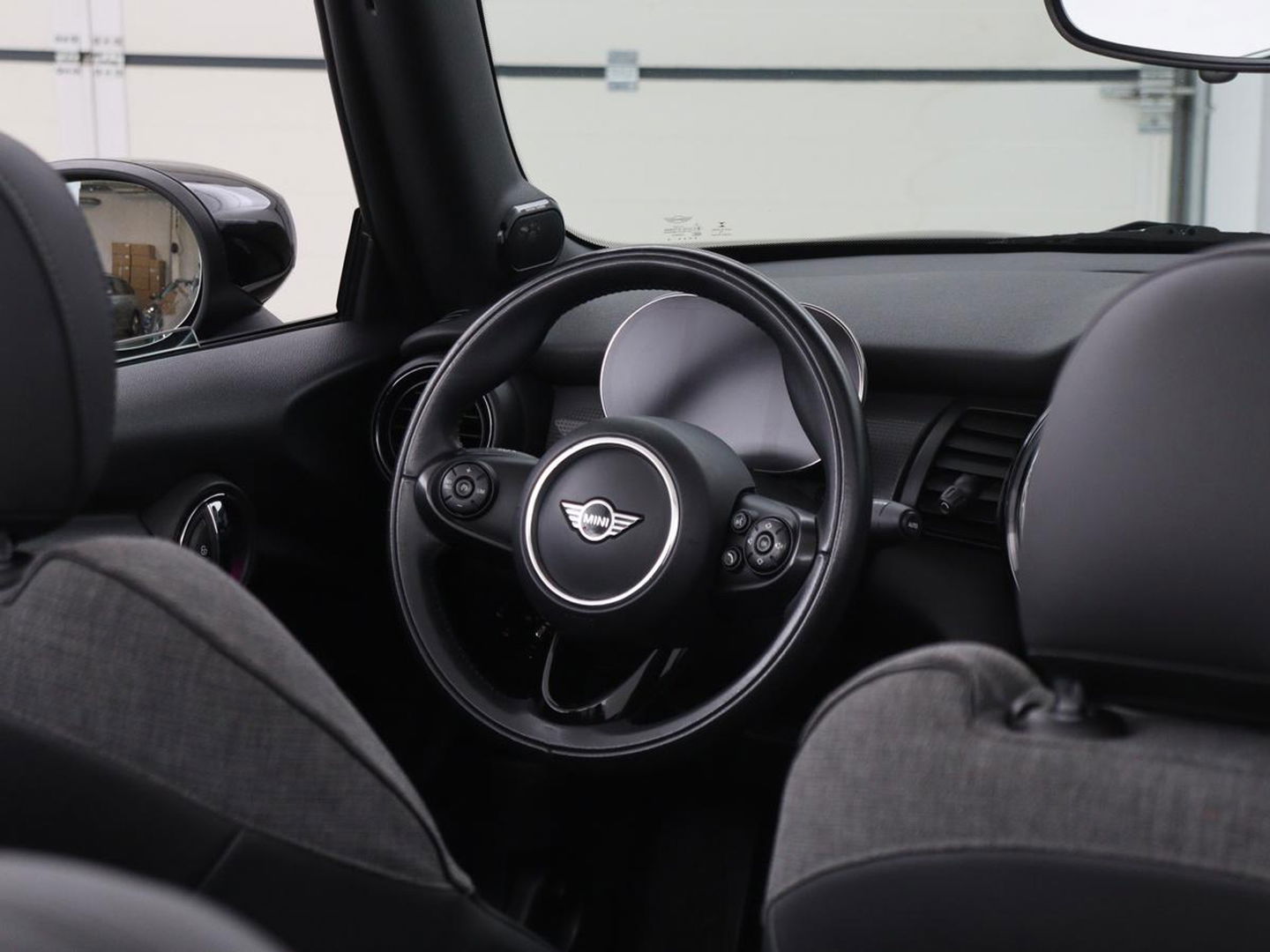 MINI Cabrio 1.5 Cooper Chili | Stoelverwarming | Carplay | Harman/Kardon | Full LED | Keyless | Navigatie | Climate control | Cruise control