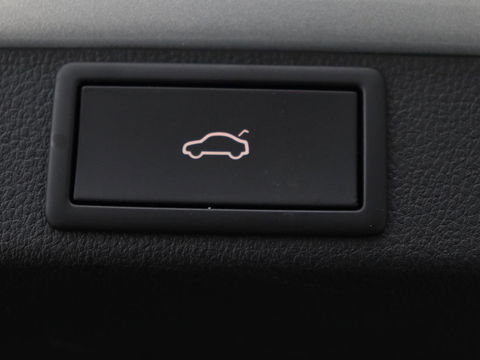 Škoda Octavia 1.5 e-TSI Business Edition | Stoelverwarming | Trekhaak | Keyless | Carplay | Navigatie | Full LED | Parkeerhulp | Digital Cockpit | Climate control | Cruise control