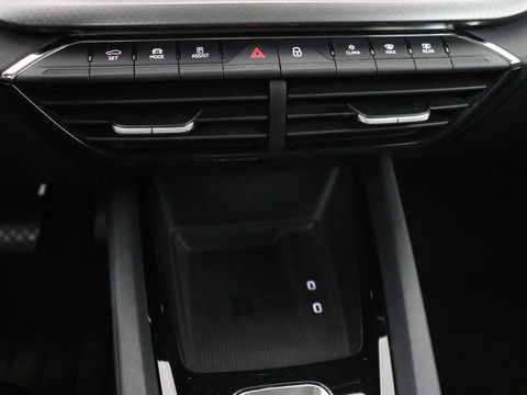 Škoda Octavia 1.5 e-TSI Business Edition | Stoelverwarming | Trekhaak | Keyless | Carplay | Navigatie | Full LED | Parkeerhulp | Digital Cockpit | Climate control | Cruise control