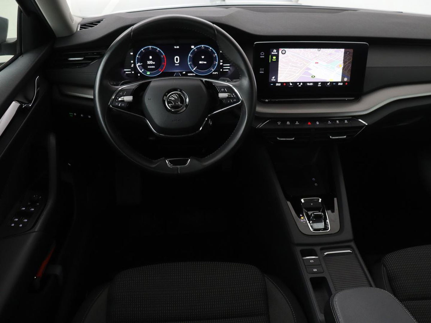 Škoda Octavia 1.5 e-TSI Business Edition | Stoelverwarming | Trekhaak | Keyless | Carplay | Navigatie | Full LED | Parkeerhulp | Digital Cockpit | Climate control | Cruise control
