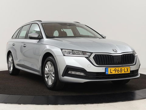 Škoda Octavia 1.5 e-TSI Business Edition | Stoelverwarming | Trekhaak | Keyless | Carplay | Navigatie | Full LED | Parkeerhulp | Digital Cockpit | Climate control | Cruise control