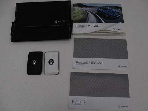 Renault Mégane 1.3 TCe Bose | Leder | Massage | Trekhaak | Carplay | Camera | Climate control | Keyless | Navigatie | Cruise control | DAB