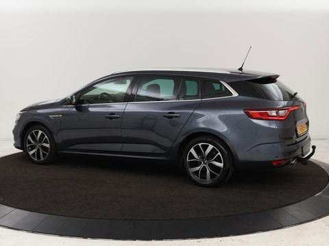 Renault Mégane 1.3 TCe Bose | Leder | Massage | Trekhaak | Carplay | Camera | Climate control | Keyless | Navigatie | Cruise control | DAB