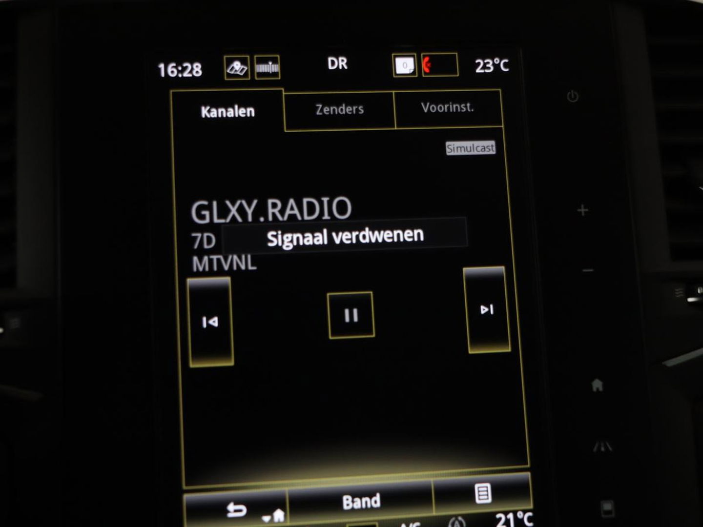 Renault Mégane 1.3 TCe Bose | Leder | Massage | Trekhaak | Carplay | Camera | Climate control | Keyless | Navigatie | Cruise control | DAB