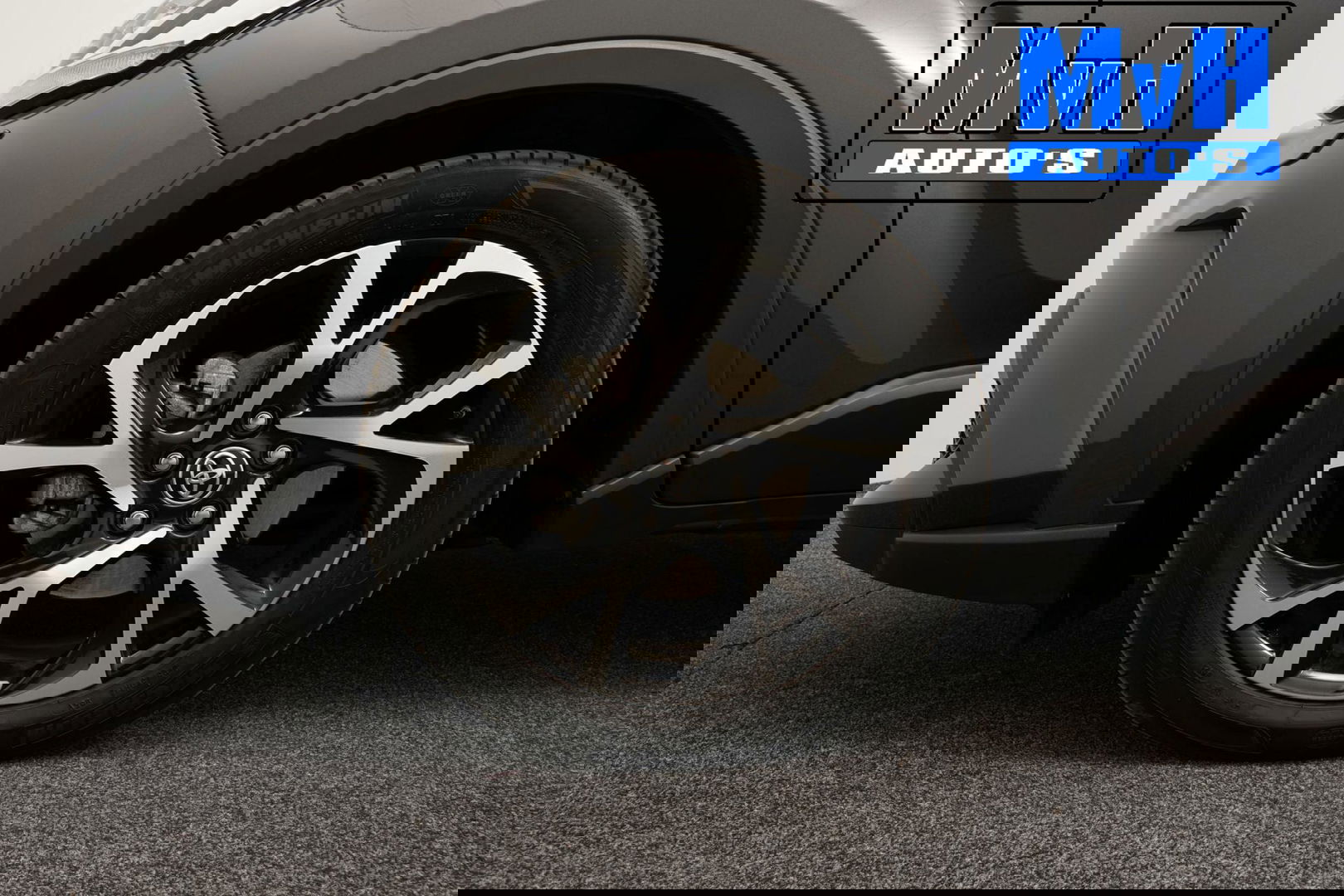 Toyota C-HR 1.8 Hybrid Dynamic|LEER|CAMERA|LED|CARPLAY|LUXE!