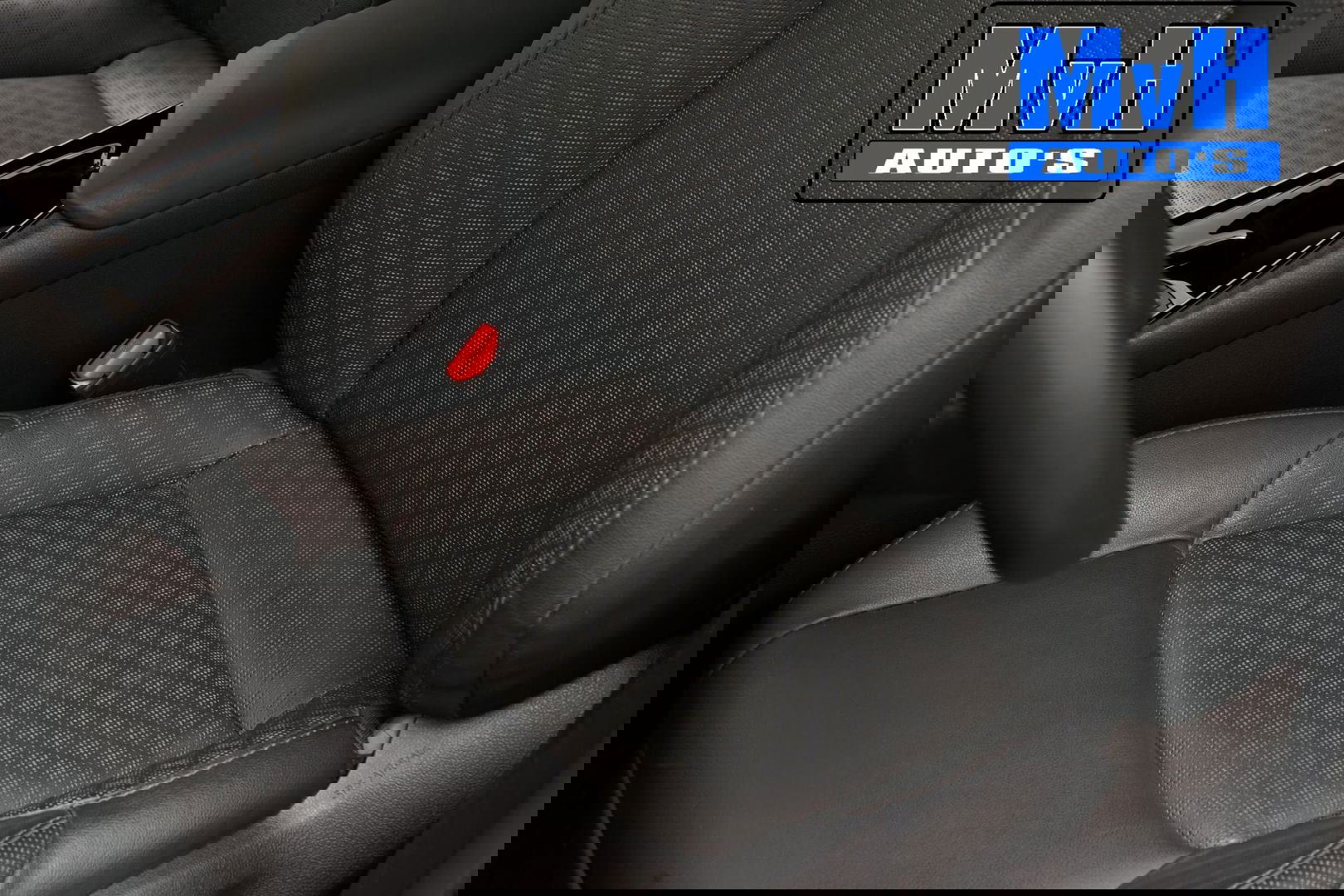 Toyota C-HR 1.8 Hybrid Dynamic|LEER|CAMERA|LED|CARPLAY|LUXE!