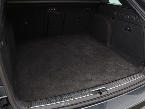 Škoda Superb Combi 1.4 TSI iV Laurin & Klement | Panoramadak | Leder | Trekhaak | Adaptive cruise | Stoelverwarming | Canton Sound |