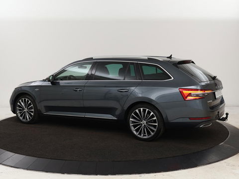 Škoda Superb Combi 1.4 TSI iV Laurin & Klement | Panoramadak | Leder | Trekhaak | Adaptive cruise | Stoelverwarming | Canton Sound |