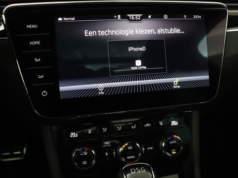 Škoda Superb Combi 1.4 TSI iV Laurin & Klement | Panoramadak | Leder | Trekhaak | Adaptive cruise | Stoelverwarming | Canton Sound |