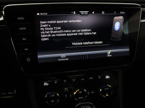 Škoda Superb Combi 1.4 TSI iV Laurin & Klement | Panoramadak | Leder | Trekhaak | Adaptive cruise | Stoelverwarming | Canton Sound |