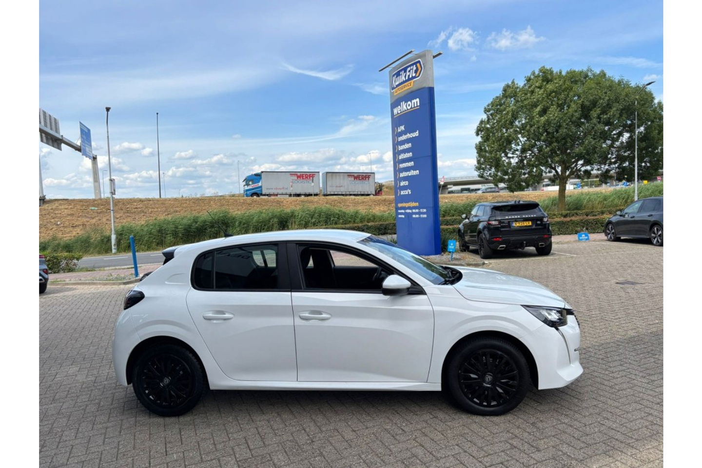 Peugeot 208 1.2 PT ACTIVE PACK AIRCO CRUISE NAVI PDC.