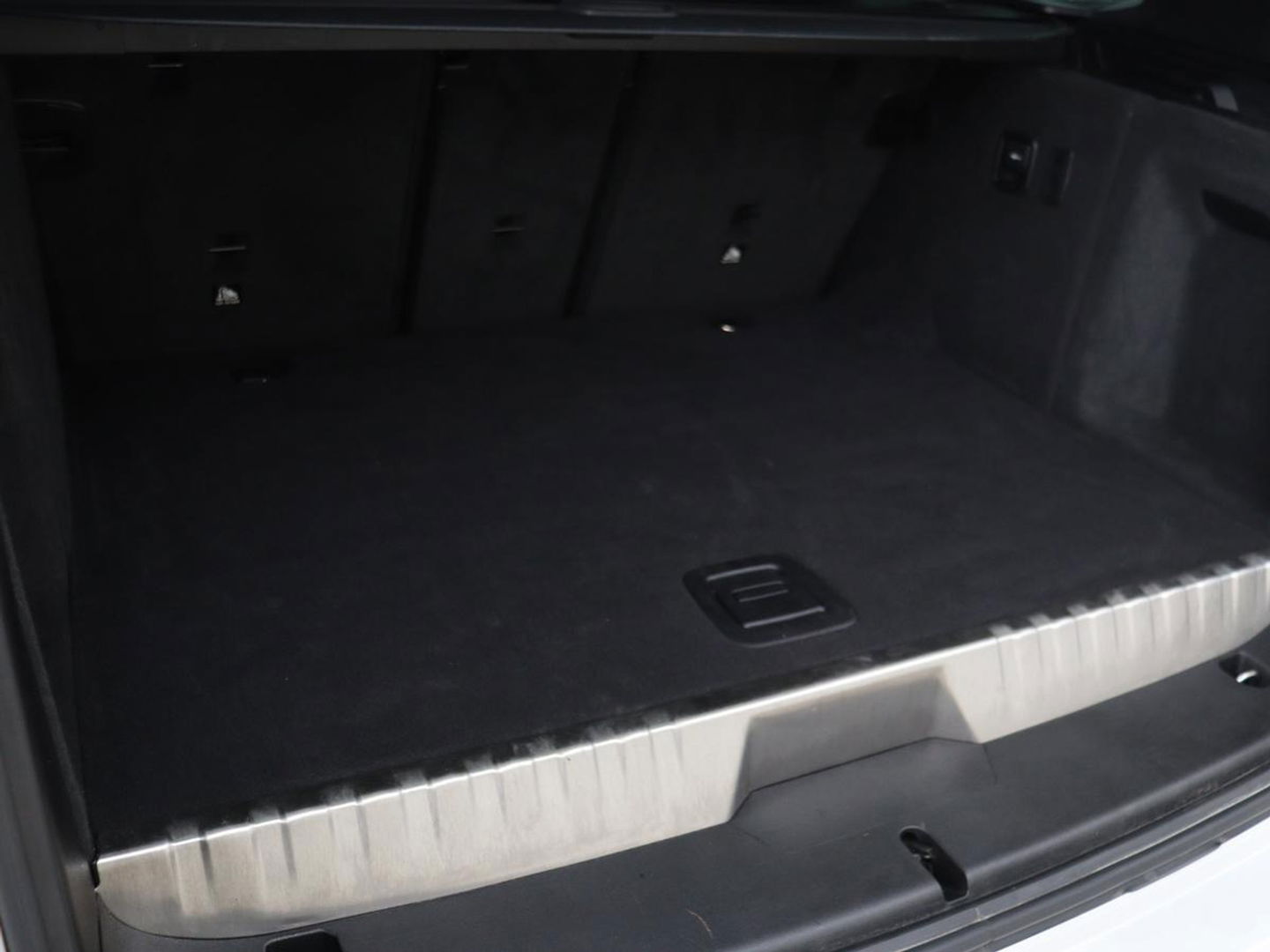BMW X3 xDrive30e M-Sport | Leder | Adaptive cruise | Stoel & stuurverwarming | Carplay | Camera | Sportstoelen | Live Cockpit | Full LED | Navigatie
